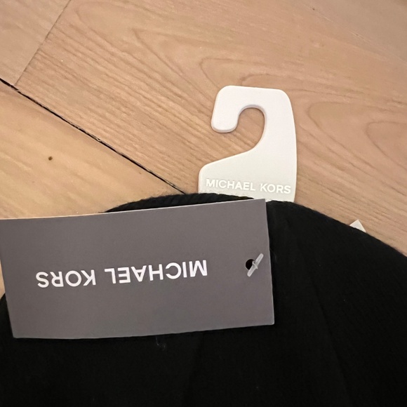 Michael Kors hat - Picture 3 of 3